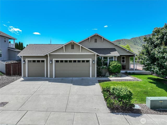 Property photo for 1000 Sunset Lane, Chelan
