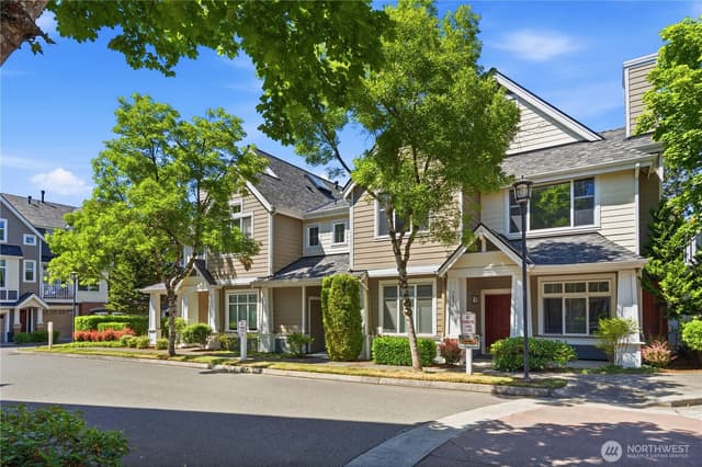 Property photo for 1392 Huckleberry Cir, Issaquah