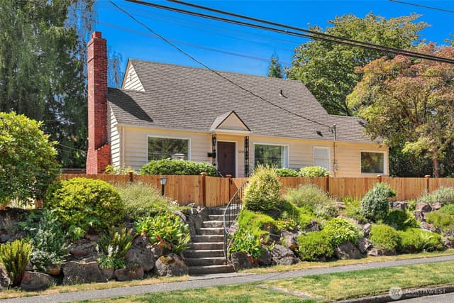 Property photo for 6203 39th Avenue NE, Seattle
