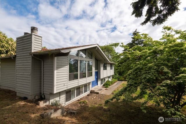 Property photo for 1702 Browns Point Boulevard, Tacoma
