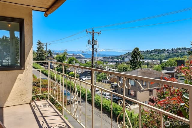 Property photo for 2625 13th Avenue W #201, Seattle