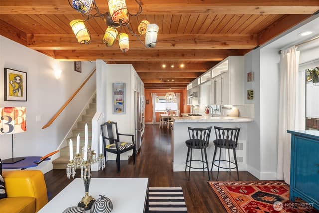 Property photo for 3010 NE 55th Street, Seattle