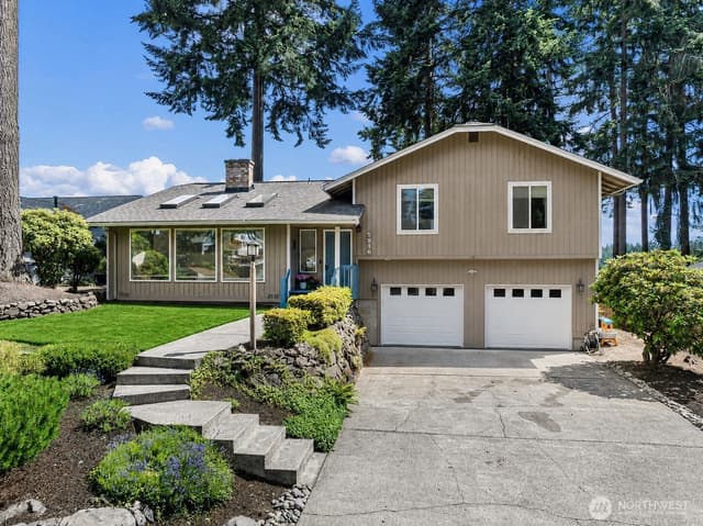Property photo for 5916 51st Street Ct W, University Place