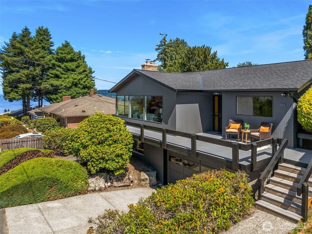 Property photo for 9114 31st Avenue NW, Seattle