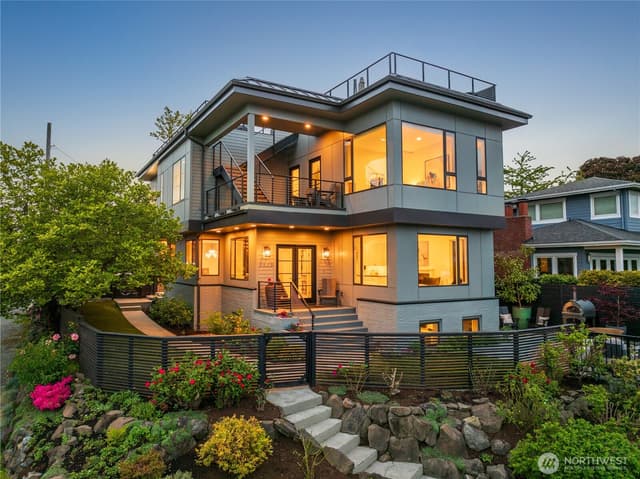 Property photo for 3303 37th Avenue W, Seattle