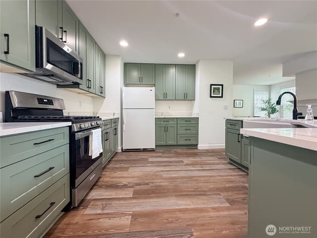 Property photo for 12208 NE 24th Street #124, Bellevue