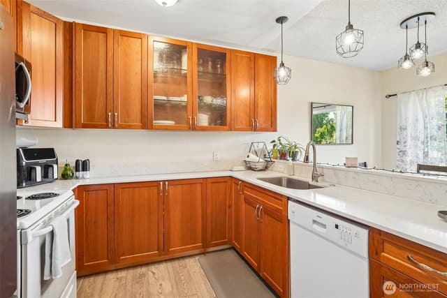 Property photo for 23301 Lakeview Drive #A101, Mountlake Terrace