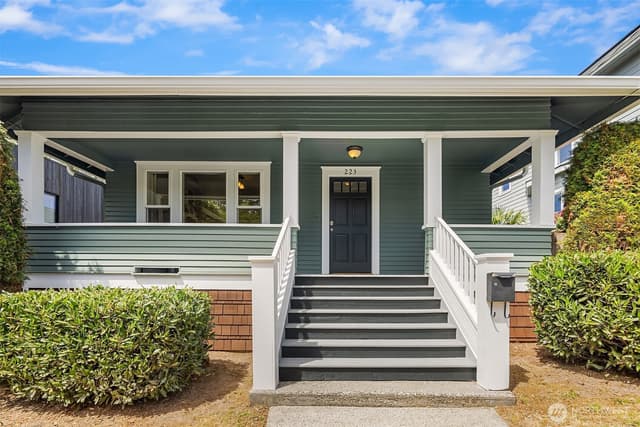 Property photo for 223 29th Avenue E, Seattle