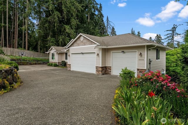 Property photo for 5808 60th Street W, University Place