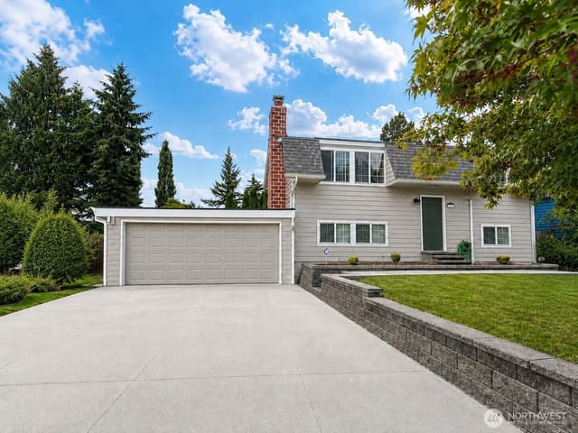 Property photo for 6132 59th Street NE, Marysville