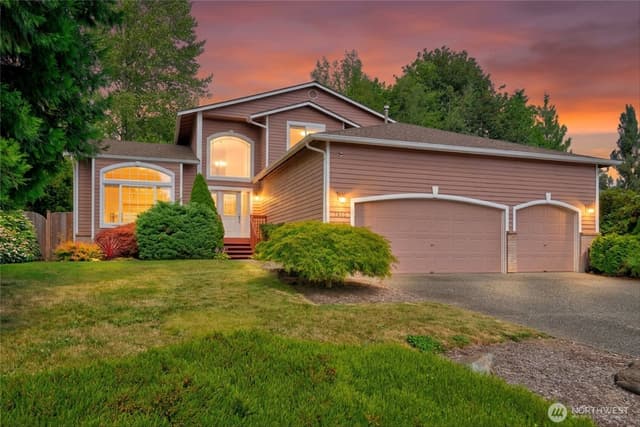 Property photo for 7813 73rd Place NE, Marysville