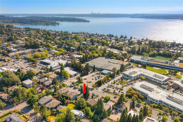 Property photo for 822 6th Street S, Kirkland, WA 98033