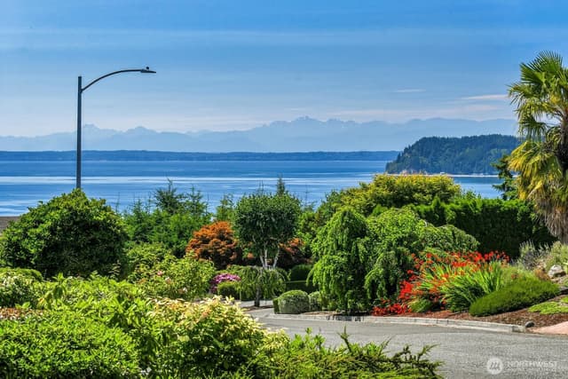 Property photo for 9407 61st Avenue W, Mukilteo