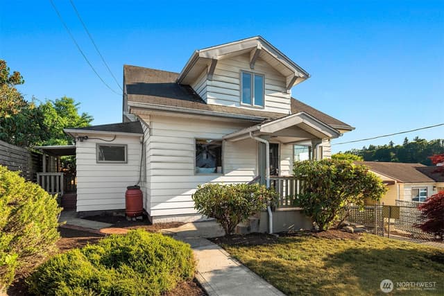 Property photo for 3821 S Graham Street, Seattle