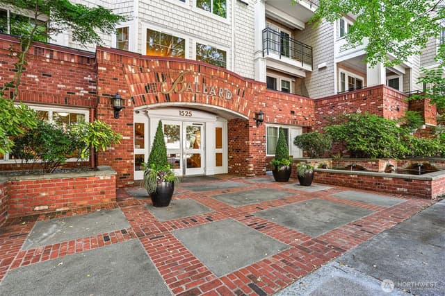 Property photo for 1525 NW 57th Street #326, Seattle
