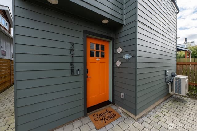 Property photo for 3015 61st Avenue SW #B, Seattle