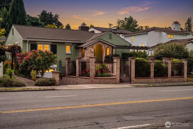 Property photo for 2459 24th Avenue E, Seattle
