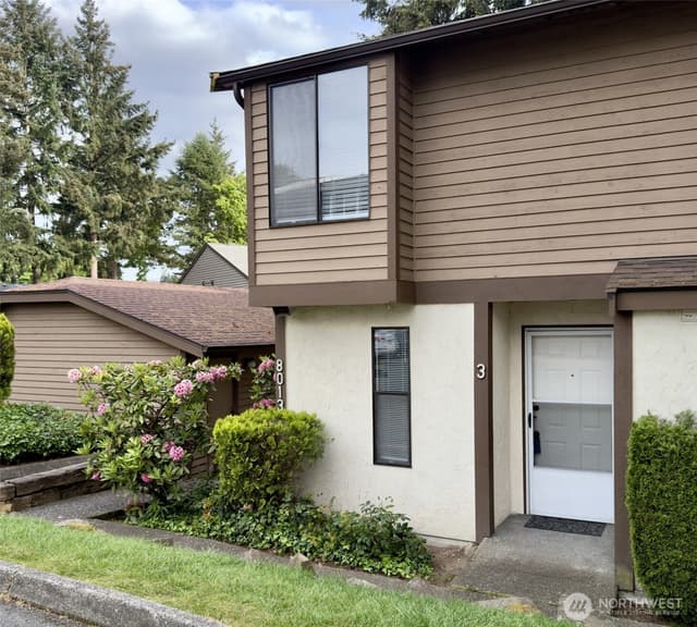 Property photo for 8013 NE 177th Court #403, Kenmore