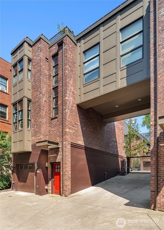Property photo for 429 13th Avenue E, Seattle
