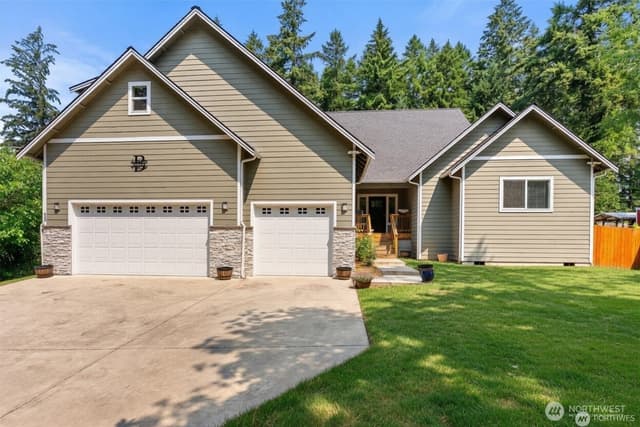 Property photo for 409 Ofarrell Cutoff Road E, Bonney Lake