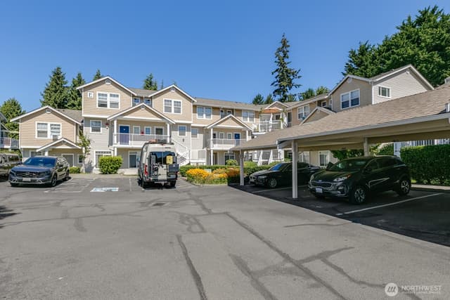 Property photo for 5400 Harbour Pointe Boulevard #E202, Mukilteo