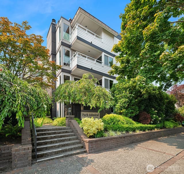Property photo for 2115 California Avenue SW #402, Seattle