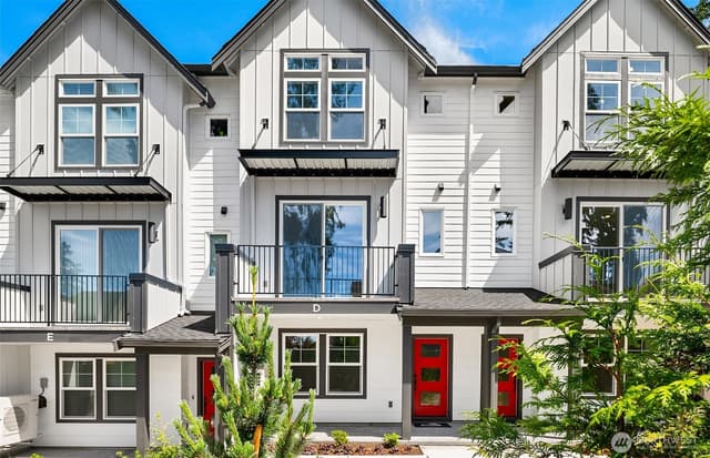 Property photo for 20341 90th Drive NE #D, Bothell