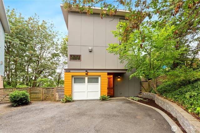 Property photo for 4328 S Bennett Street, Seattle