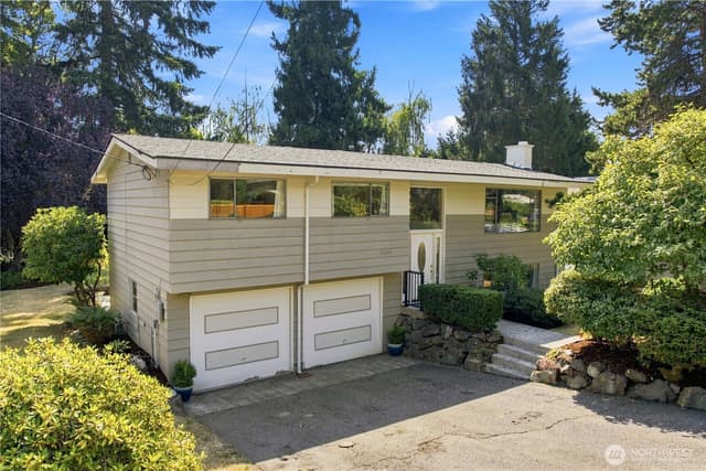 Property photo for 10634 32nd Avenue SW, Seattle