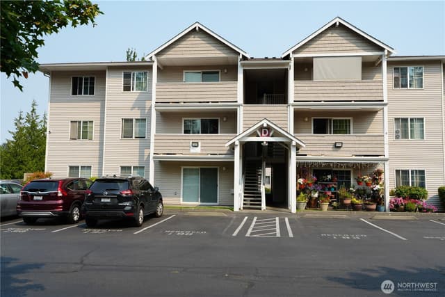 Property photo for 1001 W Casino Rd #D203, Everett