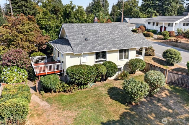 Property photo for 906 SW 130th Street, Burien