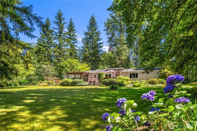 Property photo for 14419 320th Avenue NE, Duvall