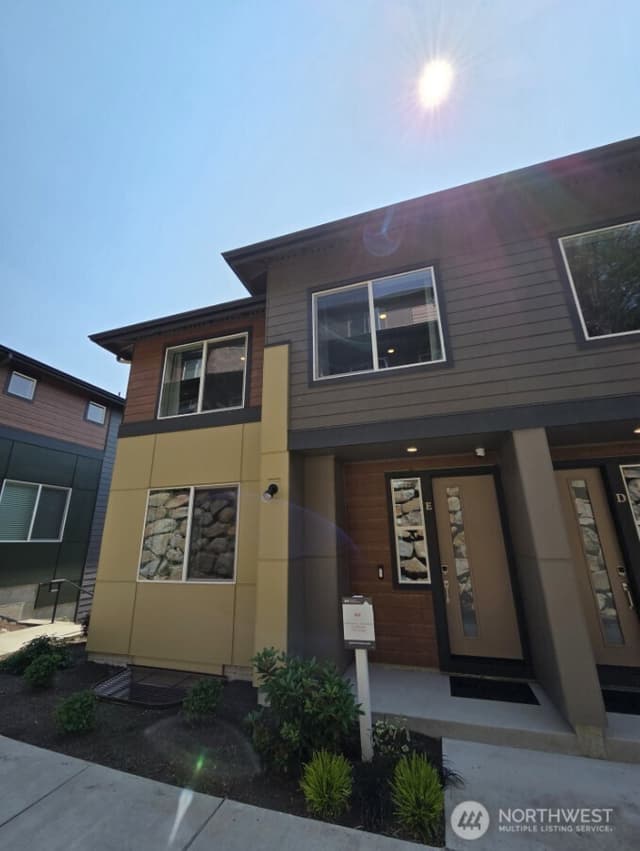 Property photo for 13202 NE 127th Court #E, Kirkland