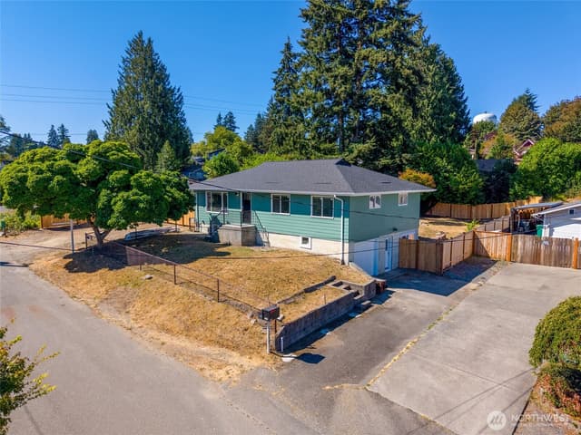 Property photo for 7414 Highland Drive, Everett
