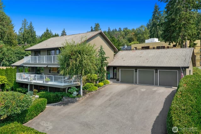 Property photo for 12530 Holmes Point Drive NE, Kirkland, WA 98034