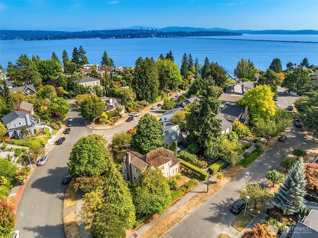 Property photo for 5003 NE 41st Street, Seattle