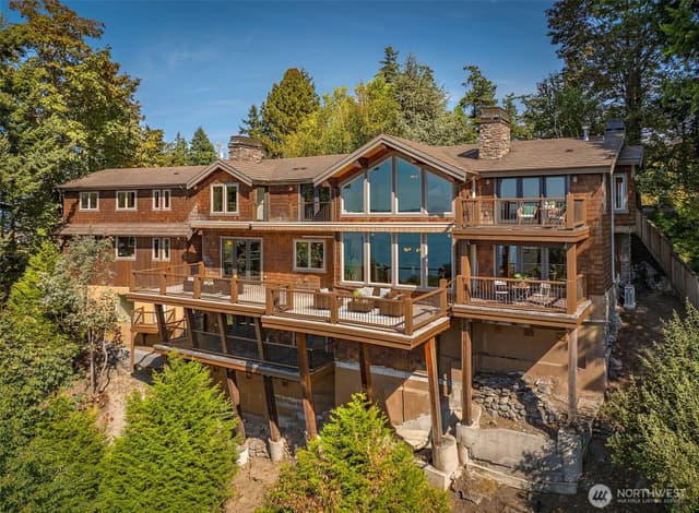 Property photo for 744 Loveland Avenue, Mukilteo