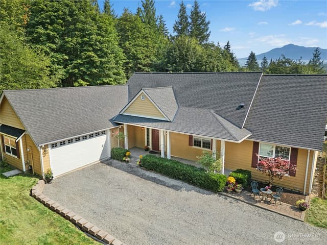 Property photo for 2 201st Avenue NE, Snohomish