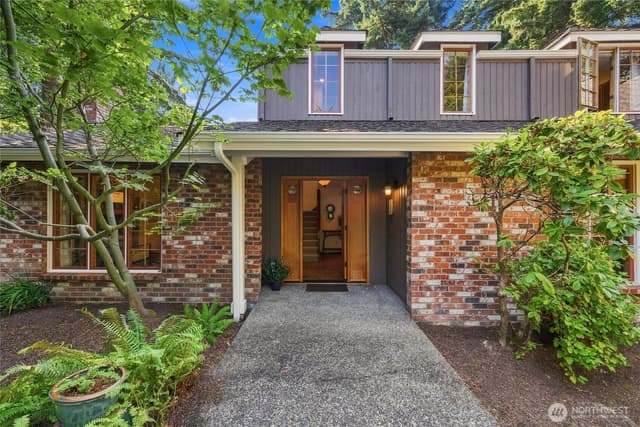 Property photo for 2615 93rd Place NE, Clyde Hill
