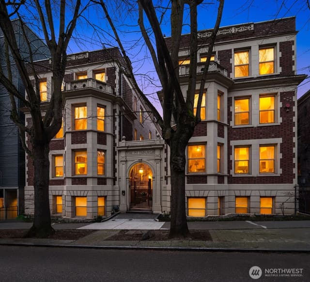 Property photo for 129 Warren Avenue N #G, Seattle