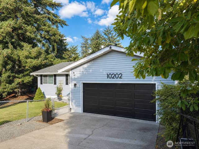 Property photo for 10202 105th Street Ct SW, Lakewood