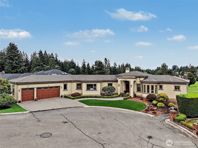 Property photo for 24728 142nd Avenue, Kent