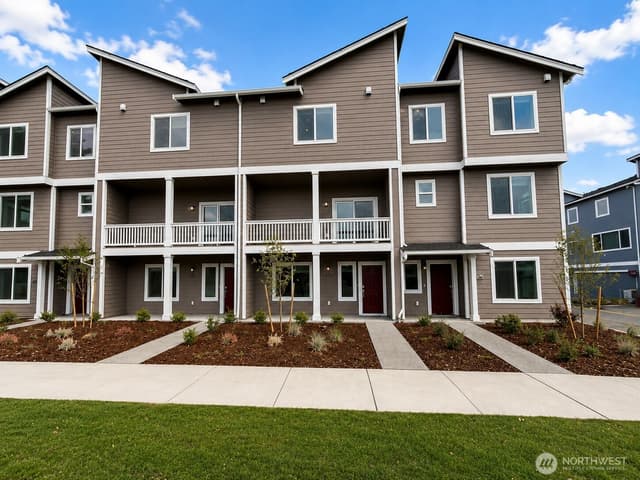 Property photo for 9811 31st Avenue SE #G3, Everett