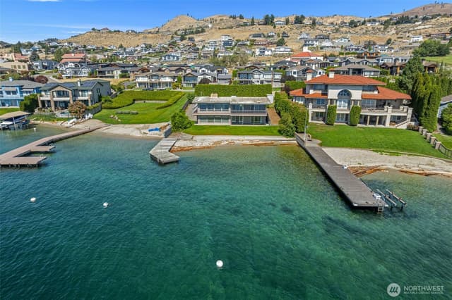 Property photo for 67 Shoreline Lane, Chelan
