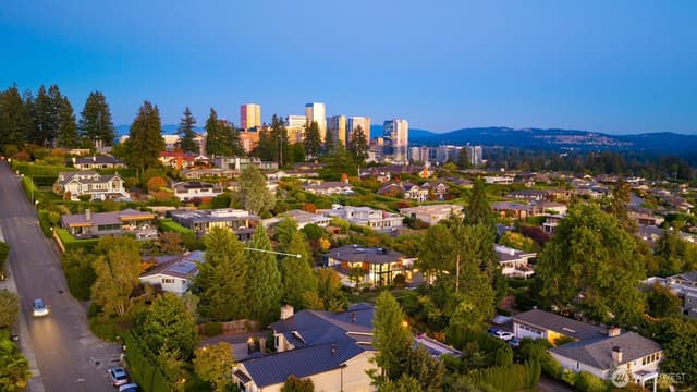 Property photo for 9235 NE 14th Street, Clyde Hill