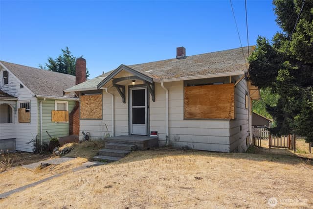 Property photo for 943 N 103rd Street, Seattle