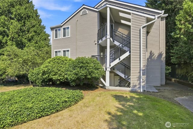 Property photo for 12024 100th Avenue NE #P101, Kirkland