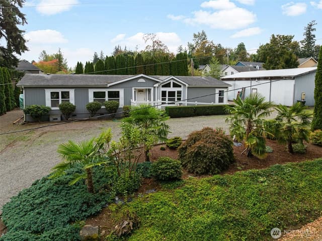 Property photo for 11921 SE 268th Street, Kent