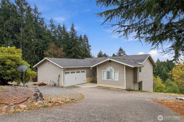 Property photo for 16408 39th St Court E, Lake Tapps