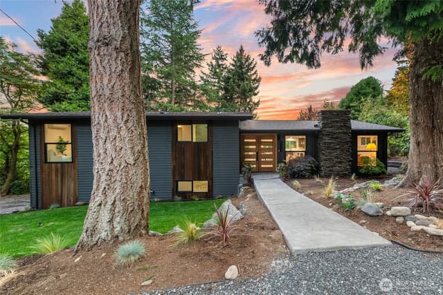 Property photo for 6123 110th Avenue SE, Bellevue
